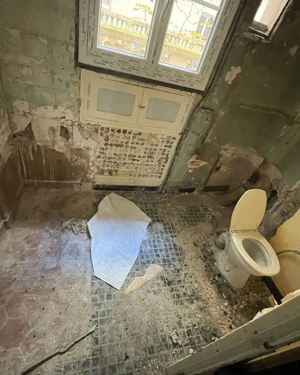 Appartement haussmannien avant rénovation, Paris 9e