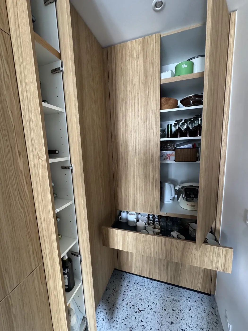 Colonne de rangement bois sur mesure
