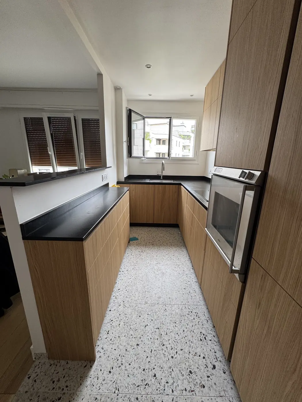 Appartement lumineux après rénovation par DAR, Paris 17e