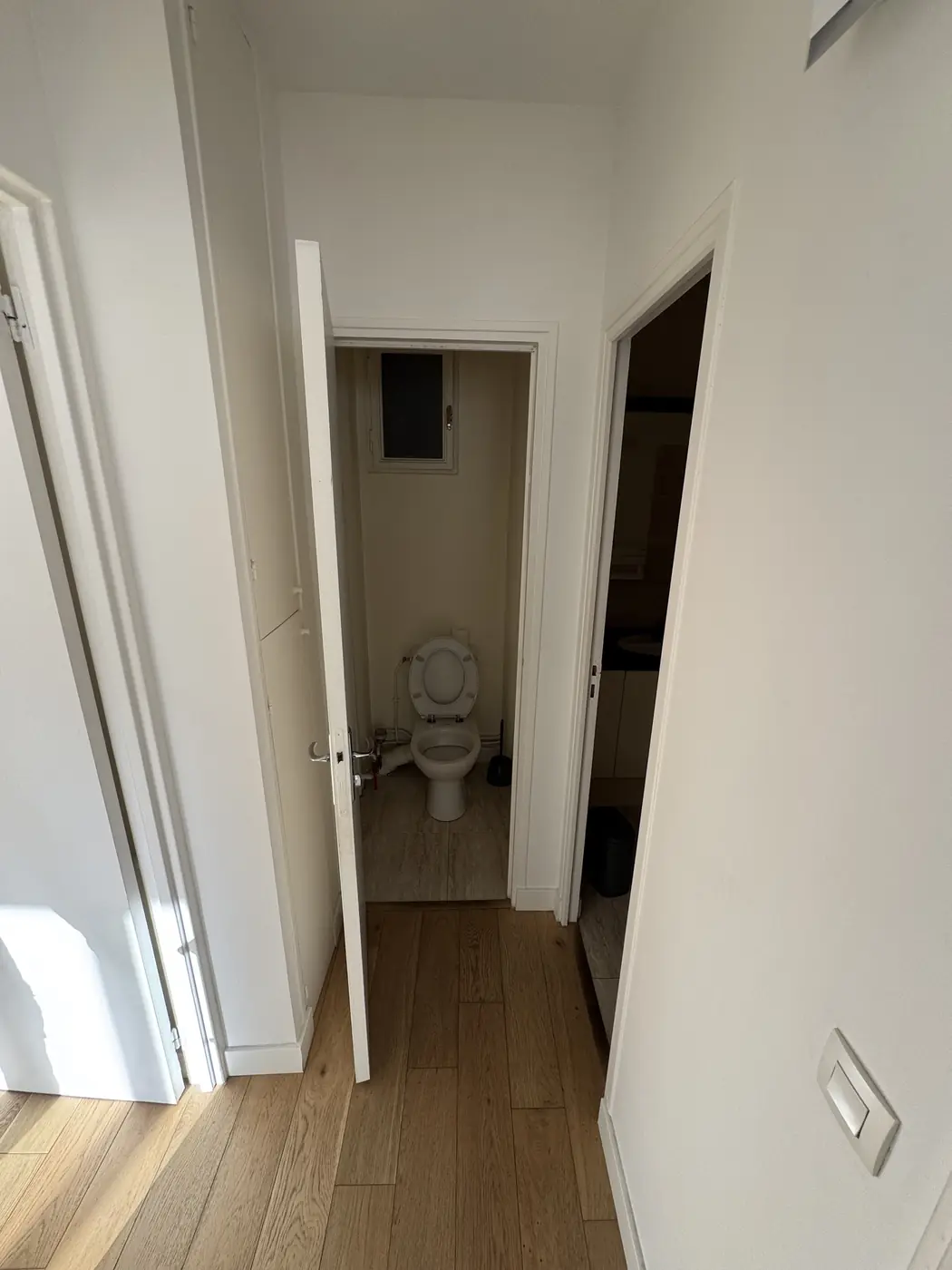 Appartement lumineux avant travaux, Paris 17e