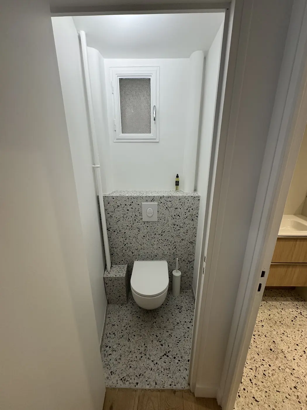Appartement lumineux après rénovation par DAR, Paris 17e