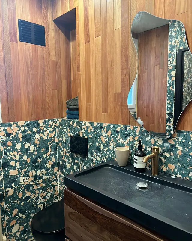 Appartement haussmannien rénové par DAR, Paris 9e