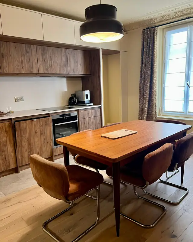 Appartement haussmannien rénové par DAR, Paris 9e