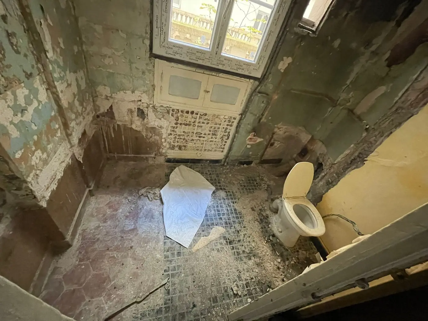 Appartement haussmannien avant travaux, Paris 9e
