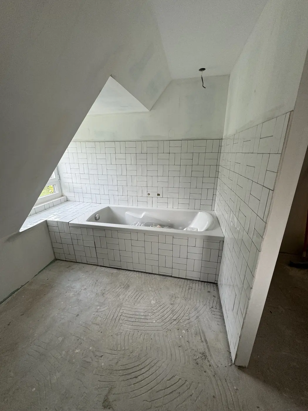 Salle de bains avant la pose des sols
