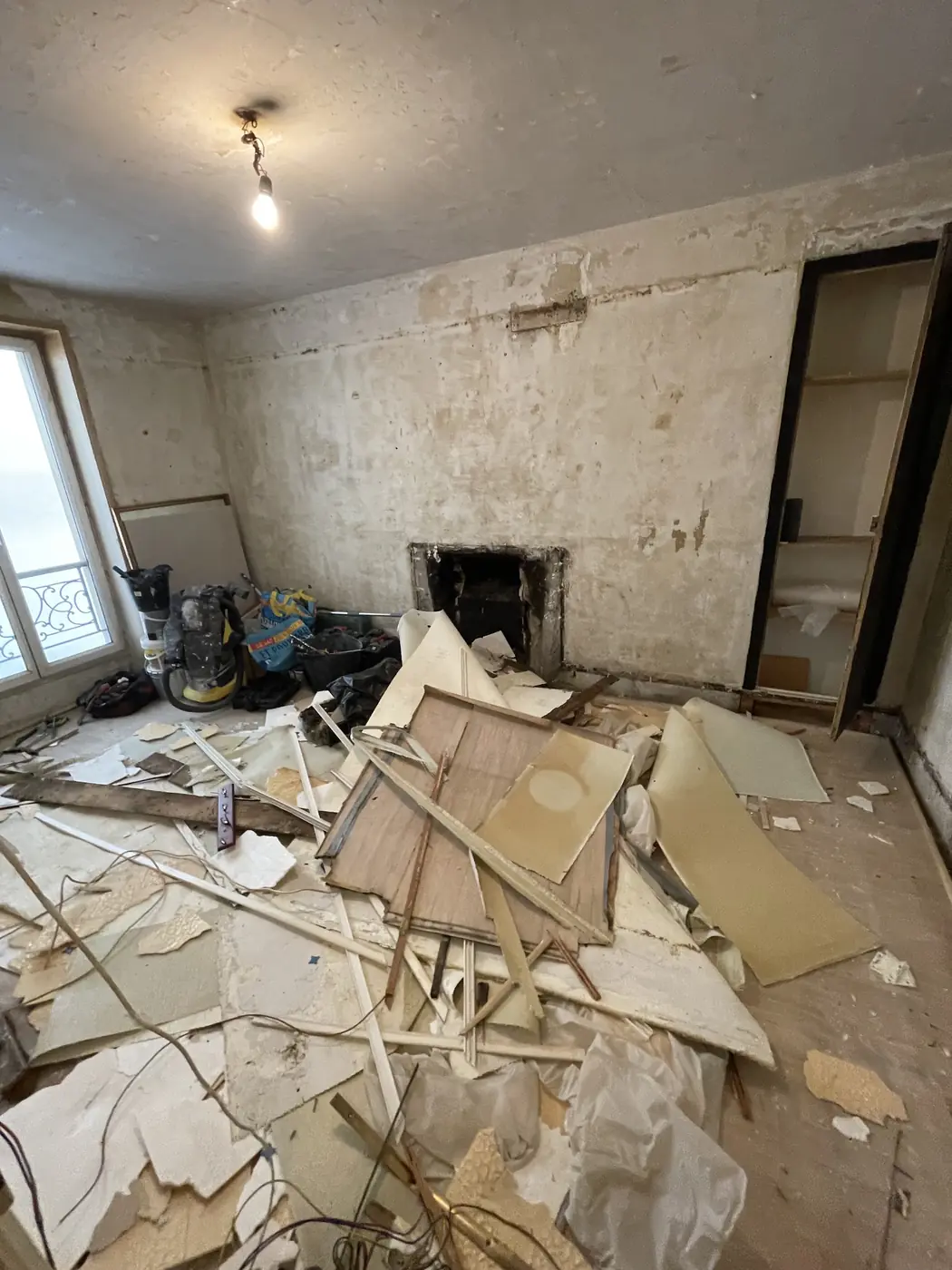 Démolition complète du studio
