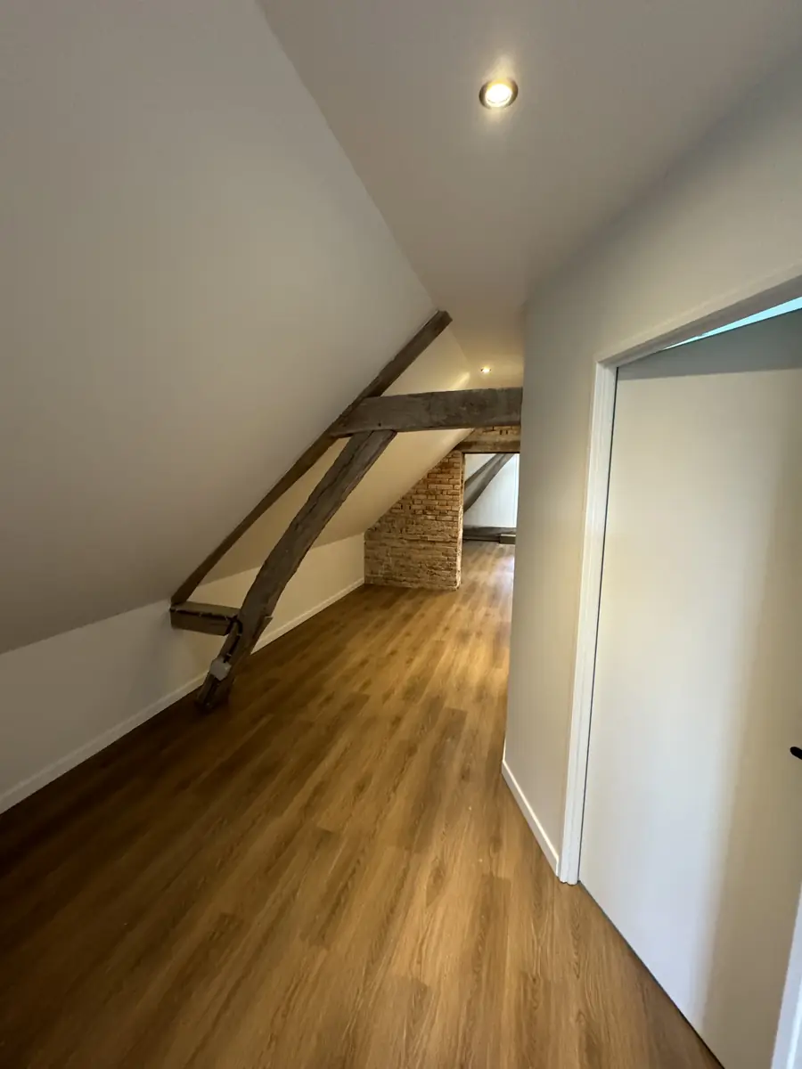 Les Attelleries (Sologne), étape 6 sur 7 : pose du parquet