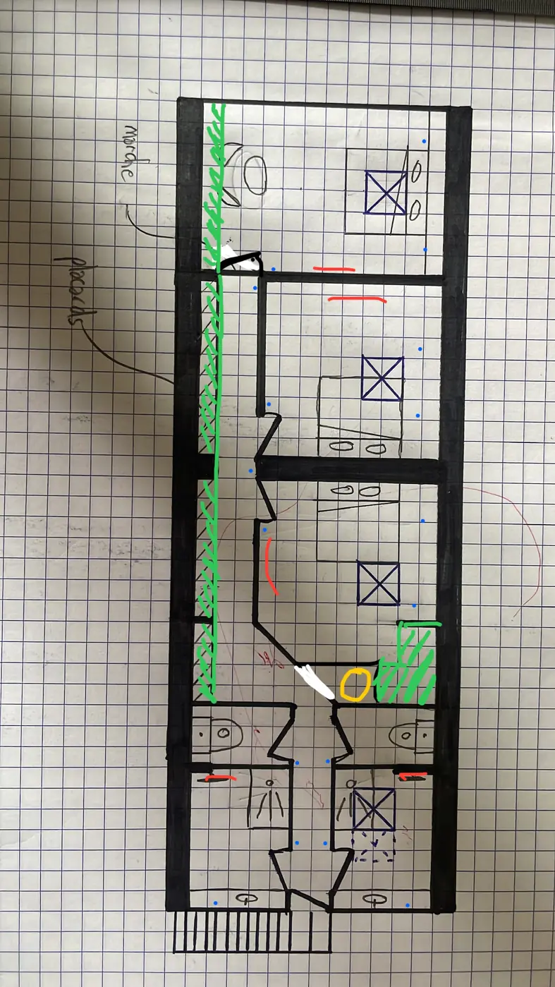 Plan d'aménagement des combles dessiné à la main