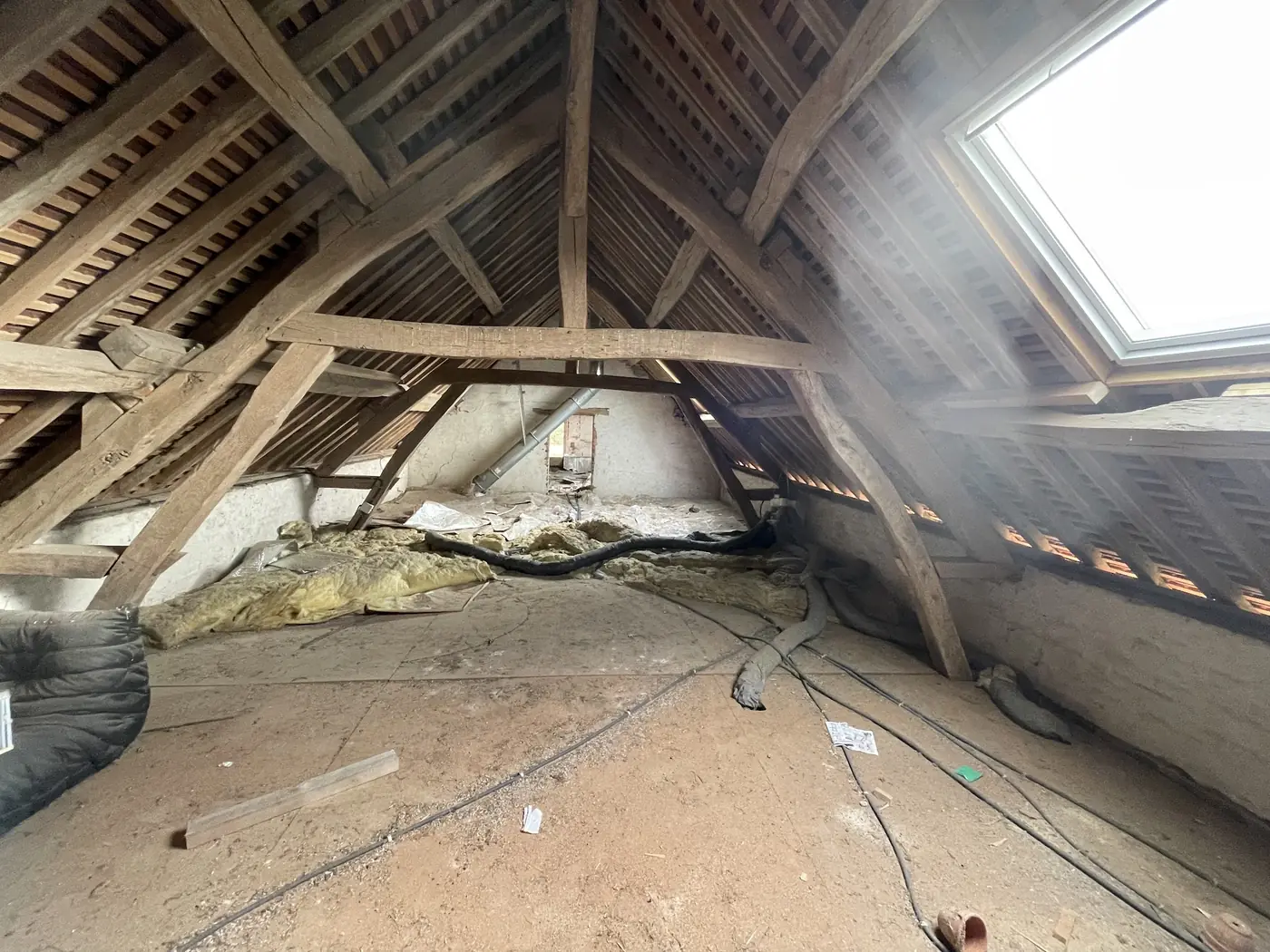Plancher des combles avant aménagement